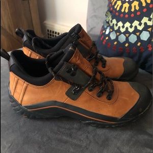Womens Clark’s! Size 9 like New